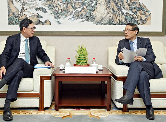 鄭之傑先生與陳德霖先生會面，促進在諒解備忘錄建立的框架下更緊密合作。陳德霖亦歡迎國開行於香港首次發行「一帶一路債券」。
