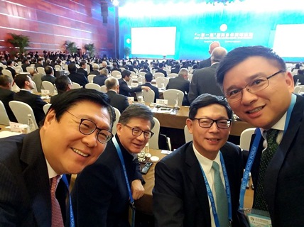 Mr Norman Chan, Chief Executive of the Hong Kong Monetary Authority (second right), Professor K C Chan, Secretary for Financial Services and the Treasury (first right), Mr Vincent Lo, Chairman of Hong Kong Trade Development Council (second left), and Professor Frederick Ma, Chairman of MTR Corporation Limited (first left) attended the Belt and Road Forum for International Cooperation as members of the Hong Kong Special Administrative Region delegation.