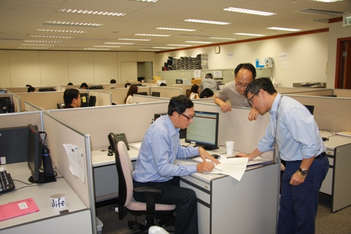 The Hong Kong Monetary Authority conducts a drill with banks on business continuity plans today.  A total of 55 banks participate in the drill. 