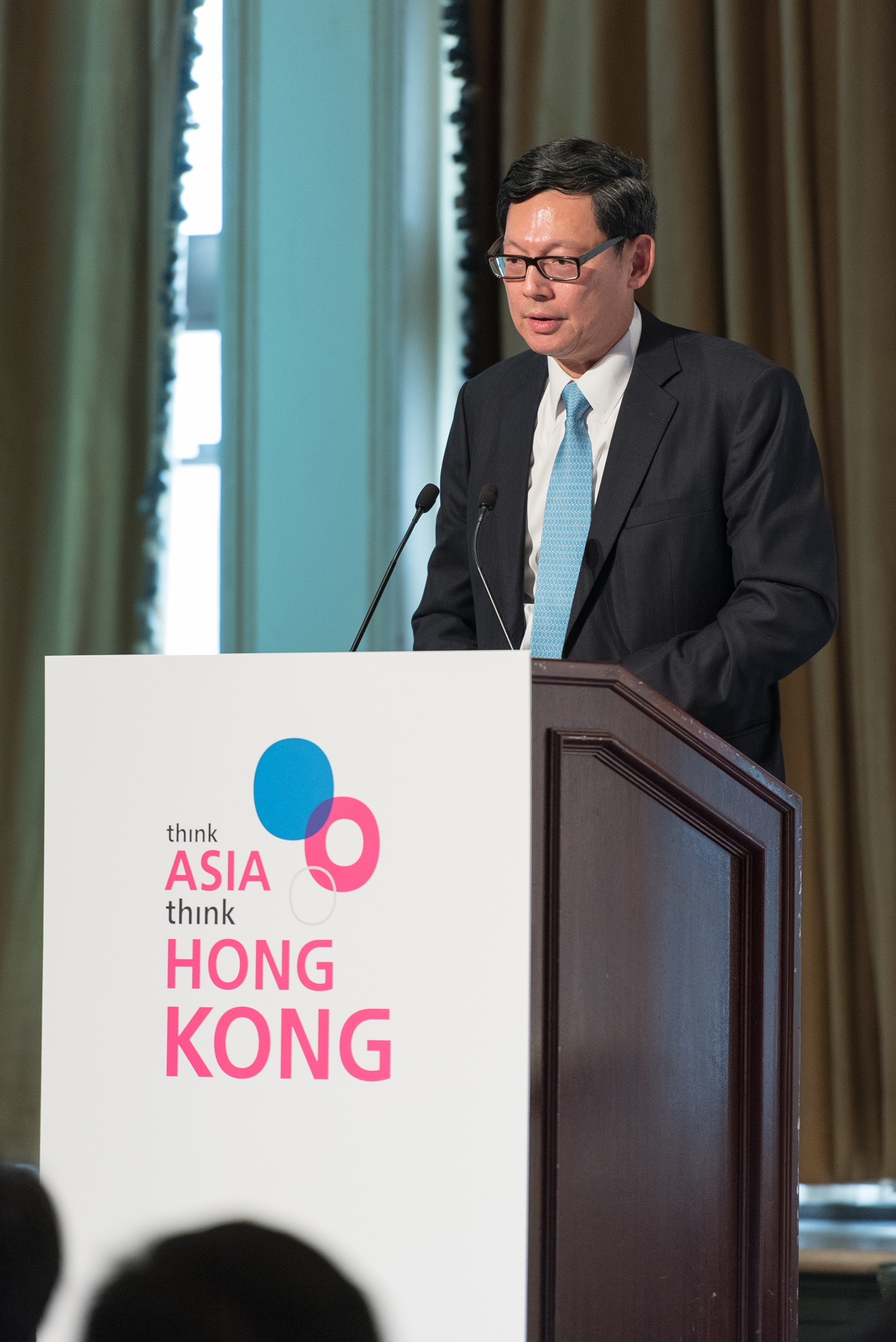 Mr Norman Chan, Chief Executive of the Hong Kong Monetary Authority speaks at the seminar “Renminbi Internationalisation: A New Era for Global Trade and Finance” in Toronto.