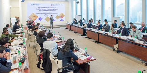The program is attended by 50 senior executives from institutional investors, development and policy banks, project developers and operators, as well as public officials from countries such as Bangladesh, China, India, Mongolia, Nepal, Thailand, and World Bank and IFC staff with experience in advisory and investment areas.