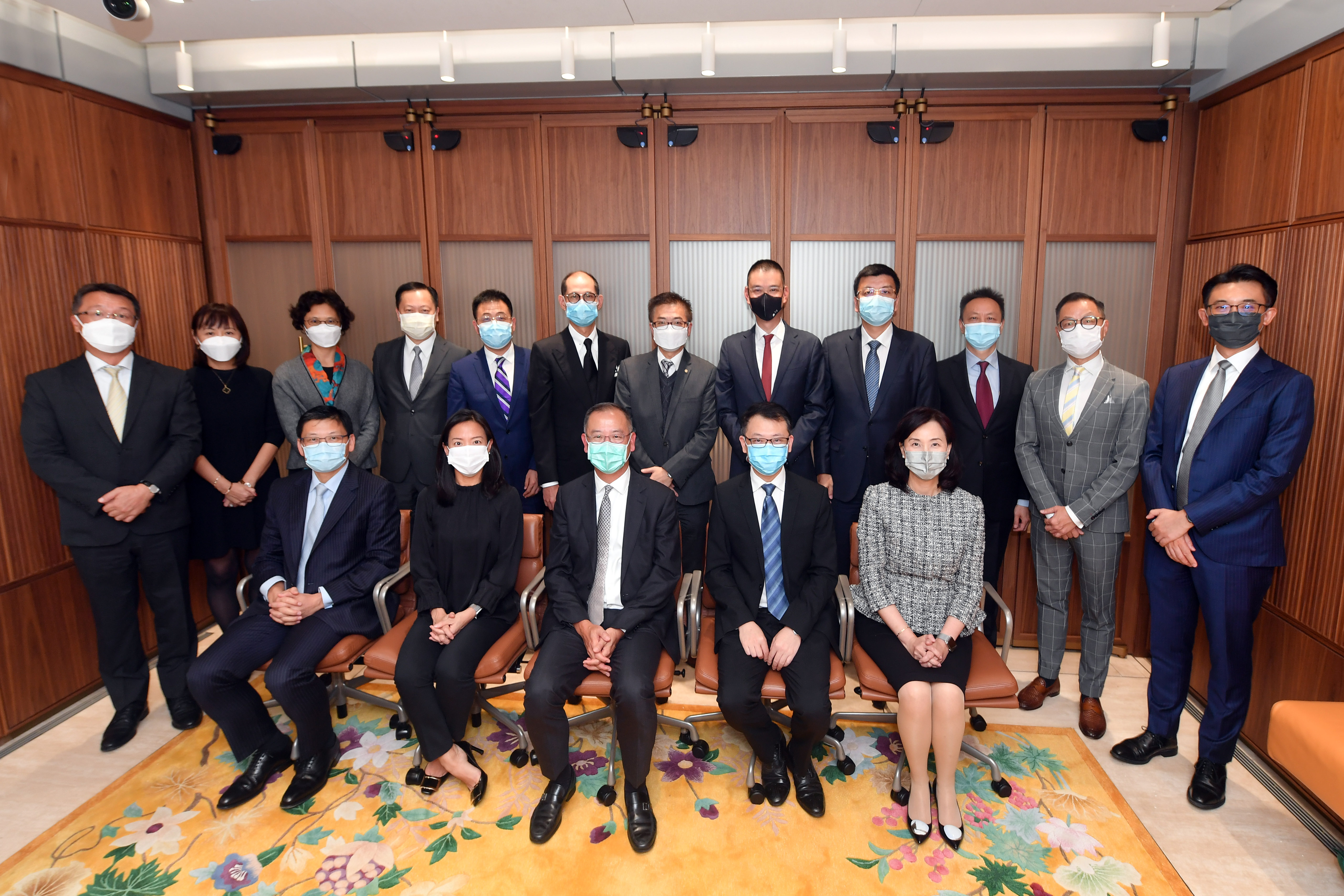 The Hong Kong Monetary Authority (HKMA) and the delegation of the Hong Kong Association of Banks (HKAB) hold annual meetings with the Mainland ministries via video conference to discuss different topics on financial development and cooperation. Photo shows Mr Eddie Yue, Chief Executive of the HKMA (front row, centre) and Ms Luanne Lim, Chairperson of the HKAB (front row, second left) attending the meeting.