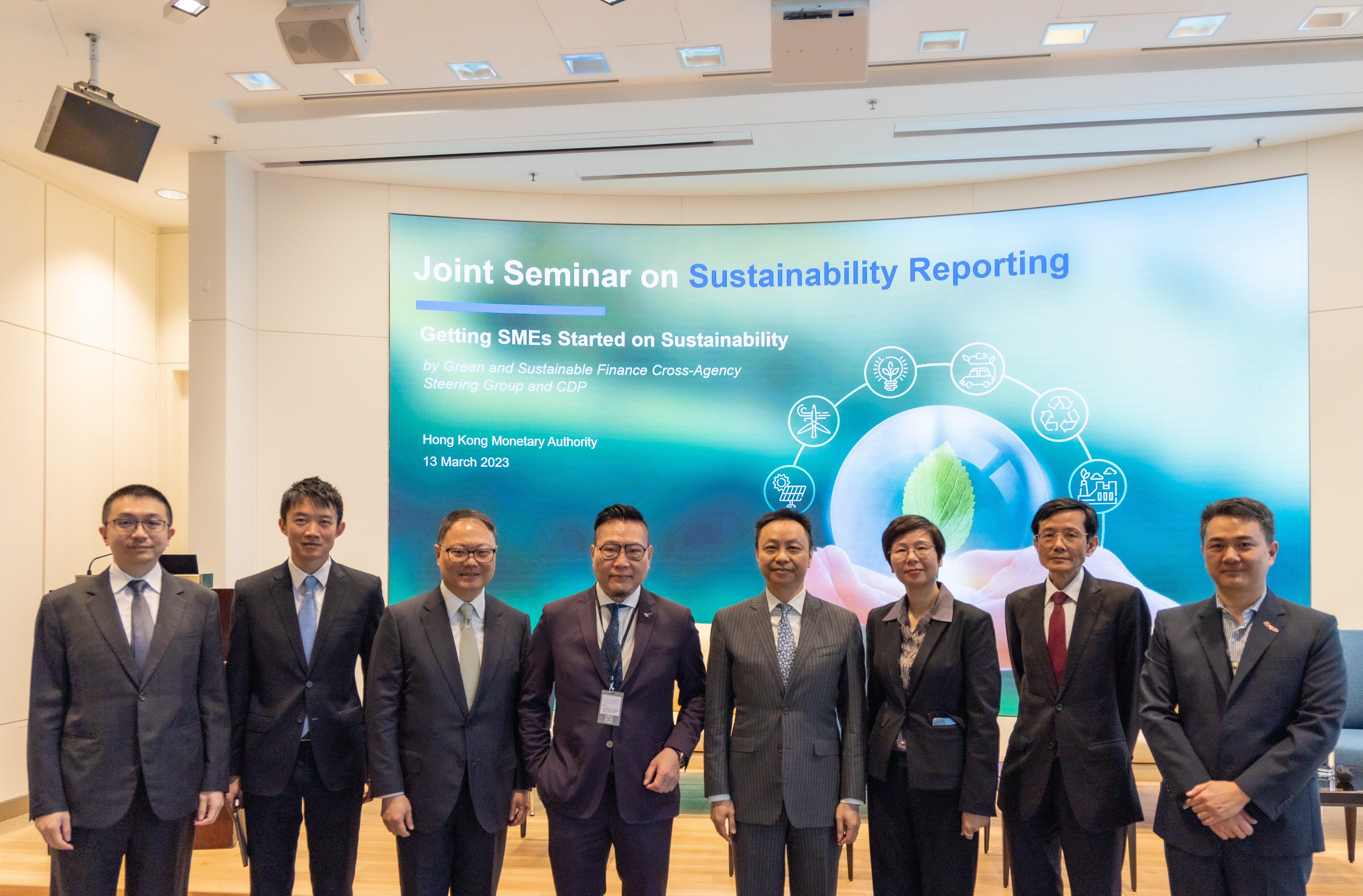 (From left to right) Head of Carbon and ESG Products of the Hong Kong Exchanges and Clearing Limited, Mr Ken Chiu; Head of Market Development Division of the HKMA, Mr Kenneth Hui; CEO of Zurich Insurance Company Limited and Chairman of Task Force on Green Insurance of the Hong Kong Federation of Insurers, Mr Eric Hui; President of the Chinese Manufacturers' Association of Hong Kong, Dr Allen Shi;  Deputy Chief Executive of the HKMA, Mr Darryl Chan; Managing Director, Head of Risk Management of Citibank Hong Kong Limited, Ms Cindy Pau; Chief Financial Officer of HK Electric Investments, Mr Kim Man Wong; and Managing Director, Asia Pacific of CDP, Mr Donald Chan are pictured at seminar on sustainability reporting jointly organised by the Steering Group and CDP on 13 March.