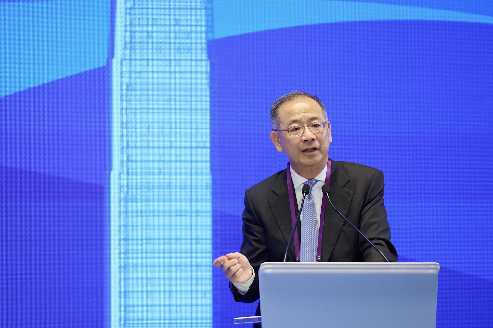 Mr Eddie Yue, Chief Executive of the Hong Kong Monetary Authority, delivers welcome remarks at the HKMA-BIS High-Level Conference today (28 November).