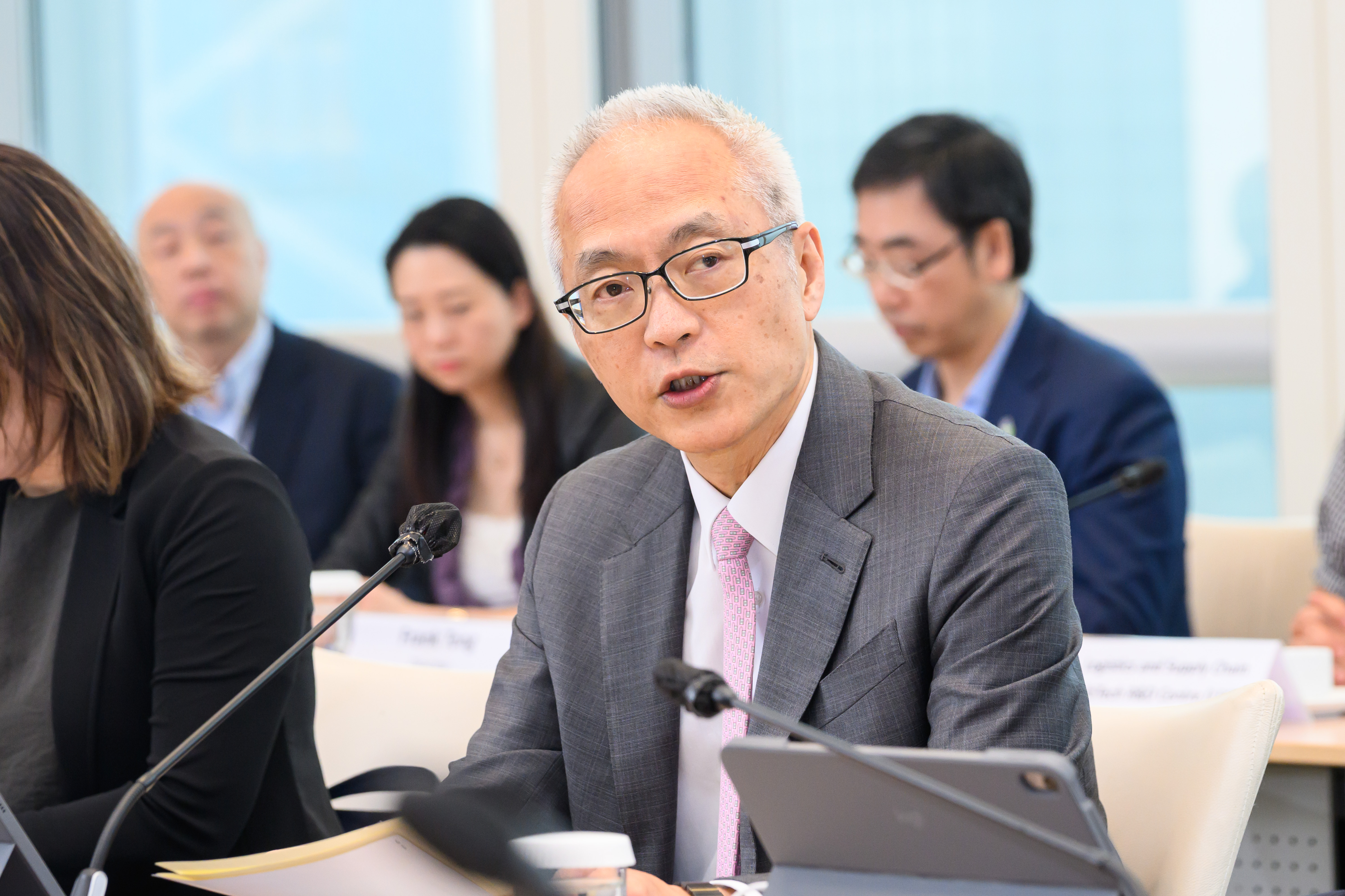 Mr Howard Lee, Deputy Chief Executive of the Hong Kong Monetary Authority, delivers an opening remark at the inaugural meeting of the Expert Panel on Cargo<sup>x</sup>.