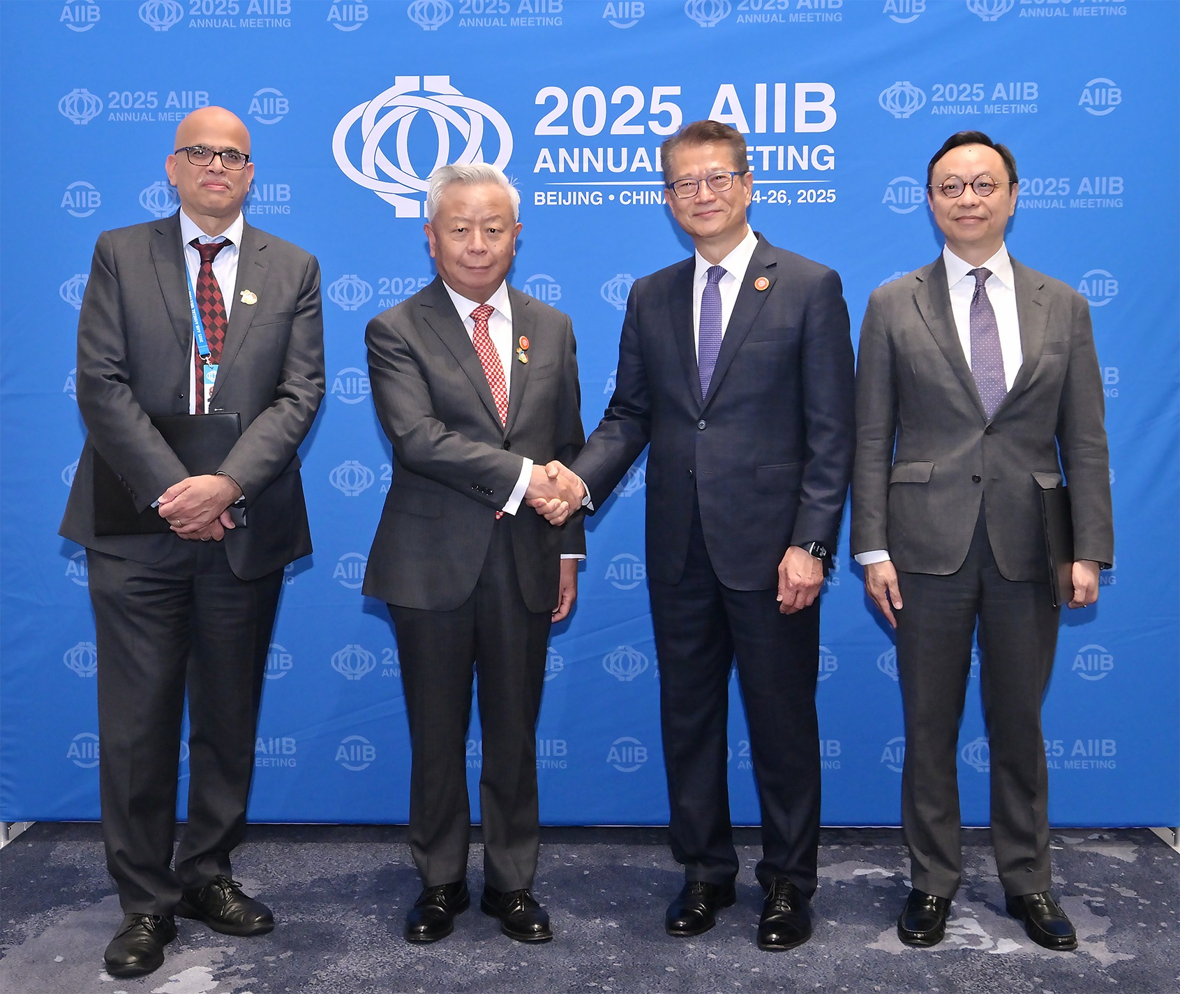From left to right: Mr Rajat Misra, Acting Chief Investment Officer of the Asian Infrastructure Investment Bank (AIIB); Mr Jin Liqun, President of the AIIB; Mr Paul Chan, Financial Secretary of the Hong Kong Special Administrative Region Government; Mr Darryl Chan, Deputy Chief Executive of the Hong Kong Monetary Authority.