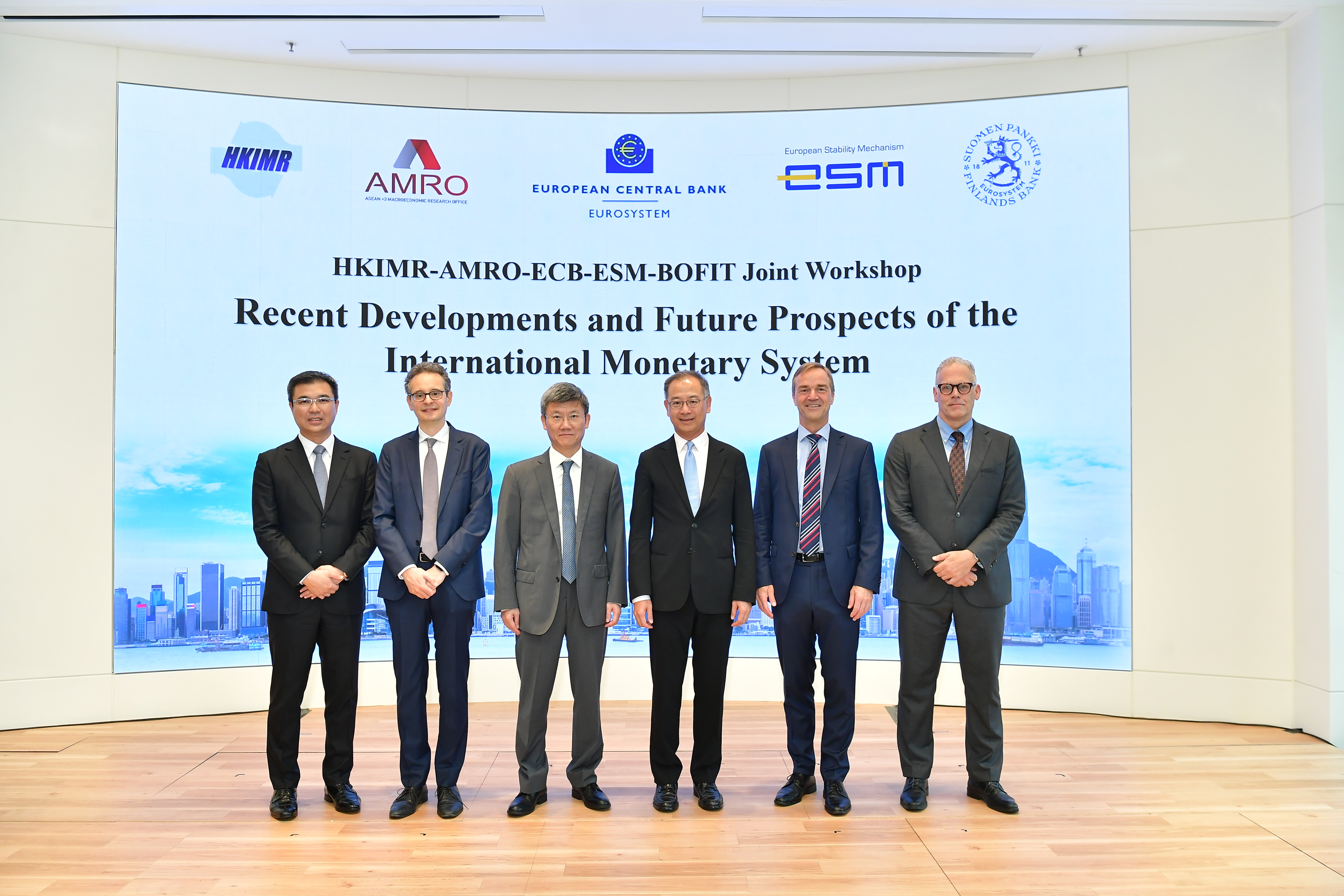 (From left to right) Mr Enoch Fung, Chief Executive Officer of the Hong Kong Academy of Finance; Mr Arnaud Mehl, Adviser, International Policy Analysis, European Central Bank; Mr Kouqing Li, Director of ASEAN+3 Macroeconomic Research Office; Mr Eddie Yue, Chief Executive of the Hong Kong Monetary Authority; Mr Rolf Strauch, Chief Economist and Management Board Member, European Stability Mechanism; Mr Iikka Korhonen, Head, Bank of Finland Institute for Emerging Economies.